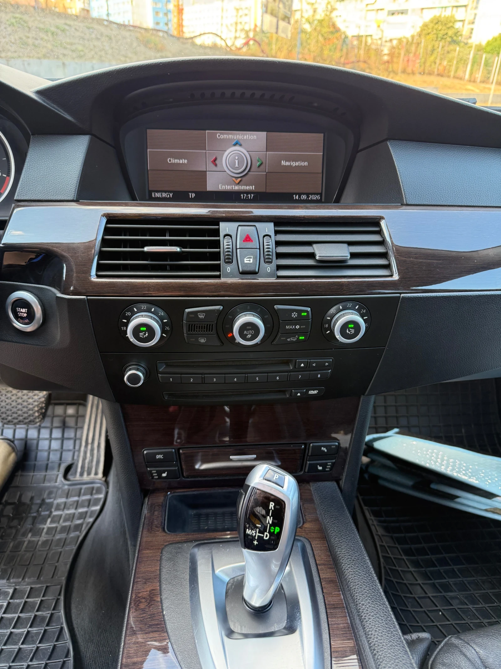 BMW 530, снимка 11 - Автомобили и джипове - 56074239