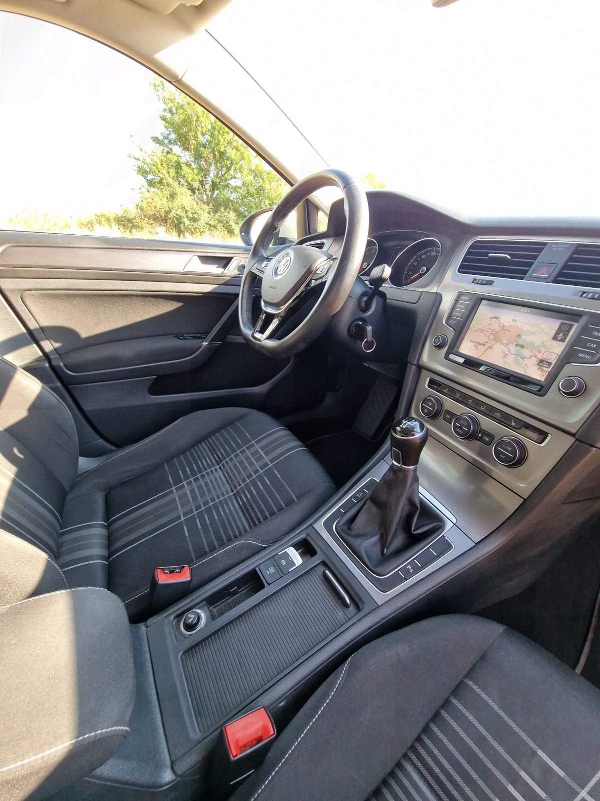 VW Golf VII Lounge, снимка 5 - Автомобили и джипове - 56149732