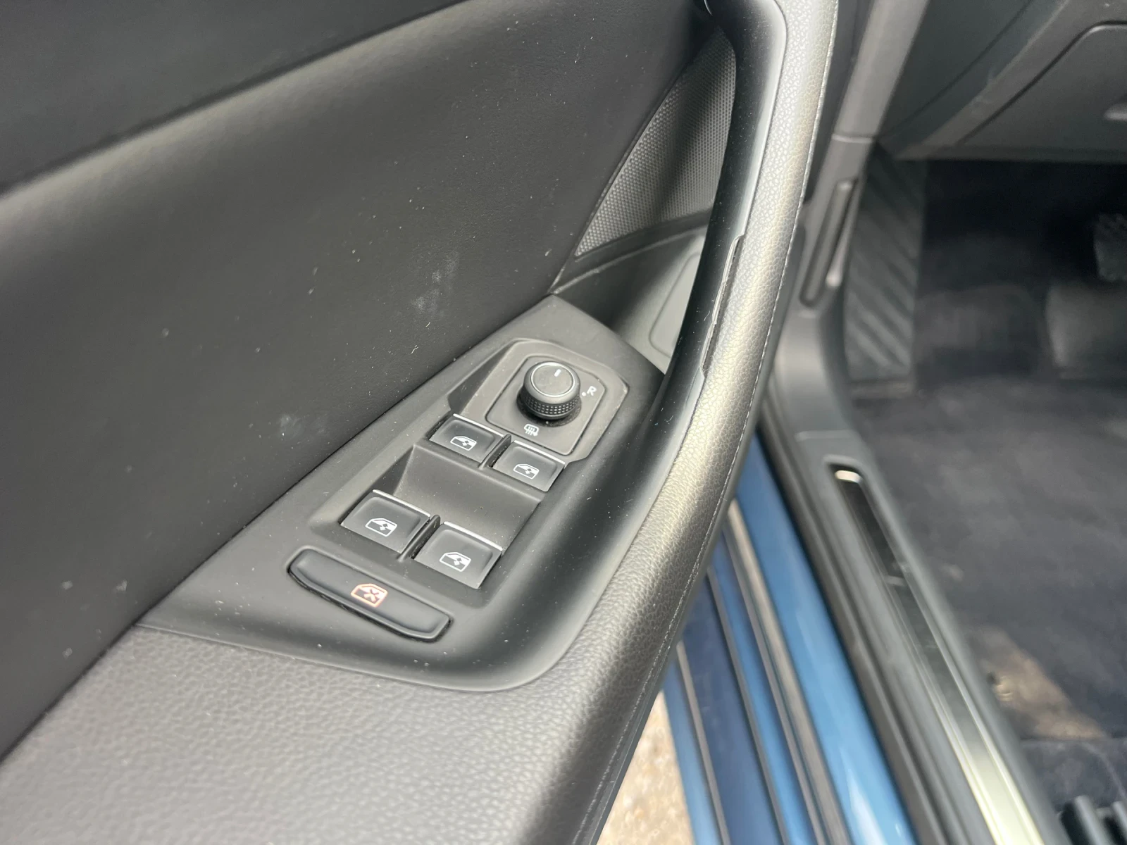 VW Passat 2.0TDI BG, Платено//Обслужен , снимка 15 - Автомобили и джипове - 56393276