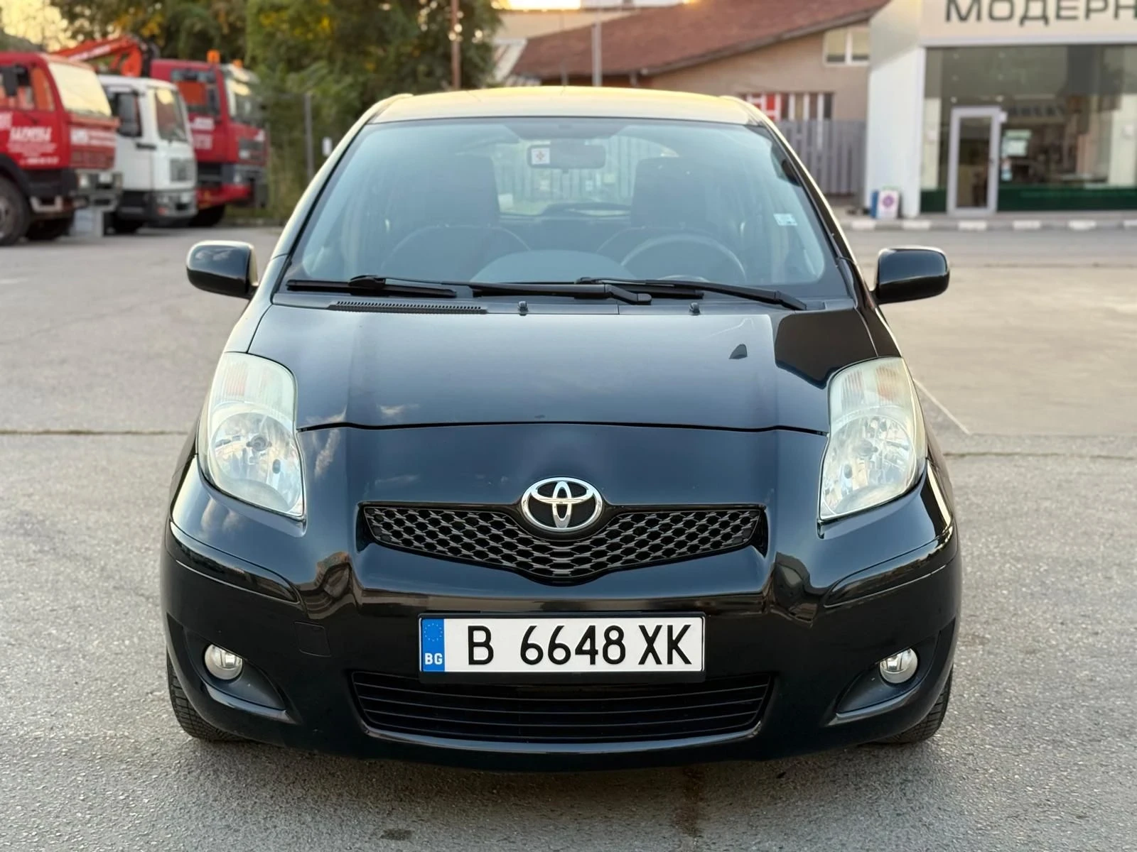 Toyota Yaris 1.3VVTi/101��* KEYYLES* ����������* ���/������*  | Mobile.bg � ����������� 2