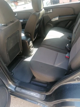 Kia Sportage 2.0  6 | Mobile.bg    10