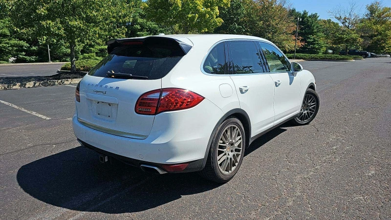 Porsche Cayenne PANORAMA* OBDUHVANE* CAMERA* NAVI* BLIND SPOT* SEA, снимка 4 - Автомобили и джипове - 47210093