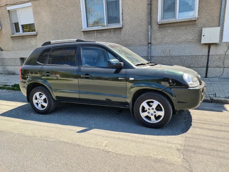 Hyundai Tucson 4WD, снимка 9 - Автомобили и джипове - 47395966