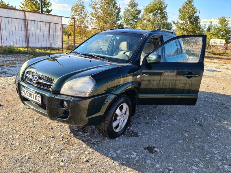 Hyundai Tucson 4WD, снимка 2 - Автомобили и джипове - 47395966