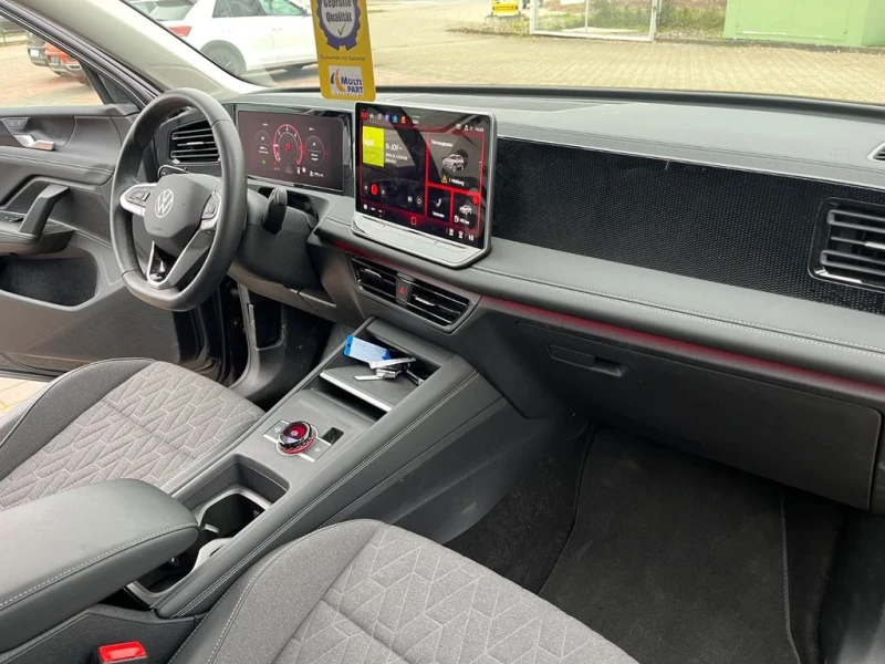 VW Tiguan 2.0 TDI DSG * R-CAM* VIRTUAL* LED* ОЧАКВАН ВНОС!, снимка 17 - Автомобили и джипове - 48886774