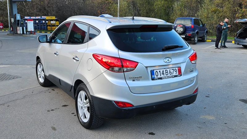 Hyundai IX35 2.0Crdi 4x4/Koja/Top sustoqnie, снимка 5 - Автомобили и джипове - 52255738