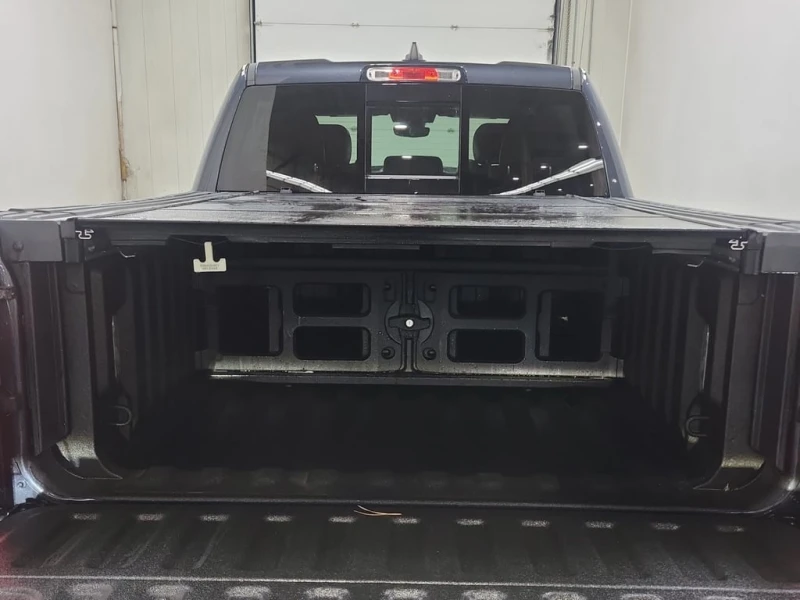 Dodge RAM 1500 * REBEL CREW CAB SHORT BED * CARFAX * БЕЗ ПЪРВОНАЧ, снимка 16 - Автомобили и джипове - 53087885