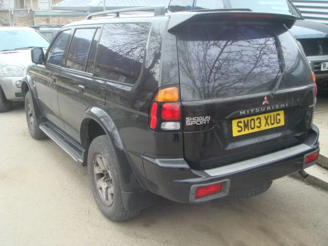 Mitsubishi Pajero pinin 3.0V6, снимка 3 - Автомобили и джипове - 46834534