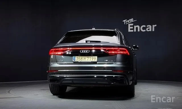 Audi Q8 55 TFSI Quattro Premium | 360 | Soft close| Масаж, снимка 4 - Автомобили и джипове - 55624030
