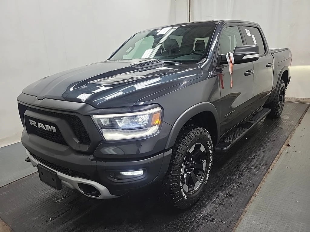 Dodge RAM 1500 * REBEL CREW CAB SHORT BED * CARFAX * БЕЗ ПЪРВОНАЧ, снимка 1