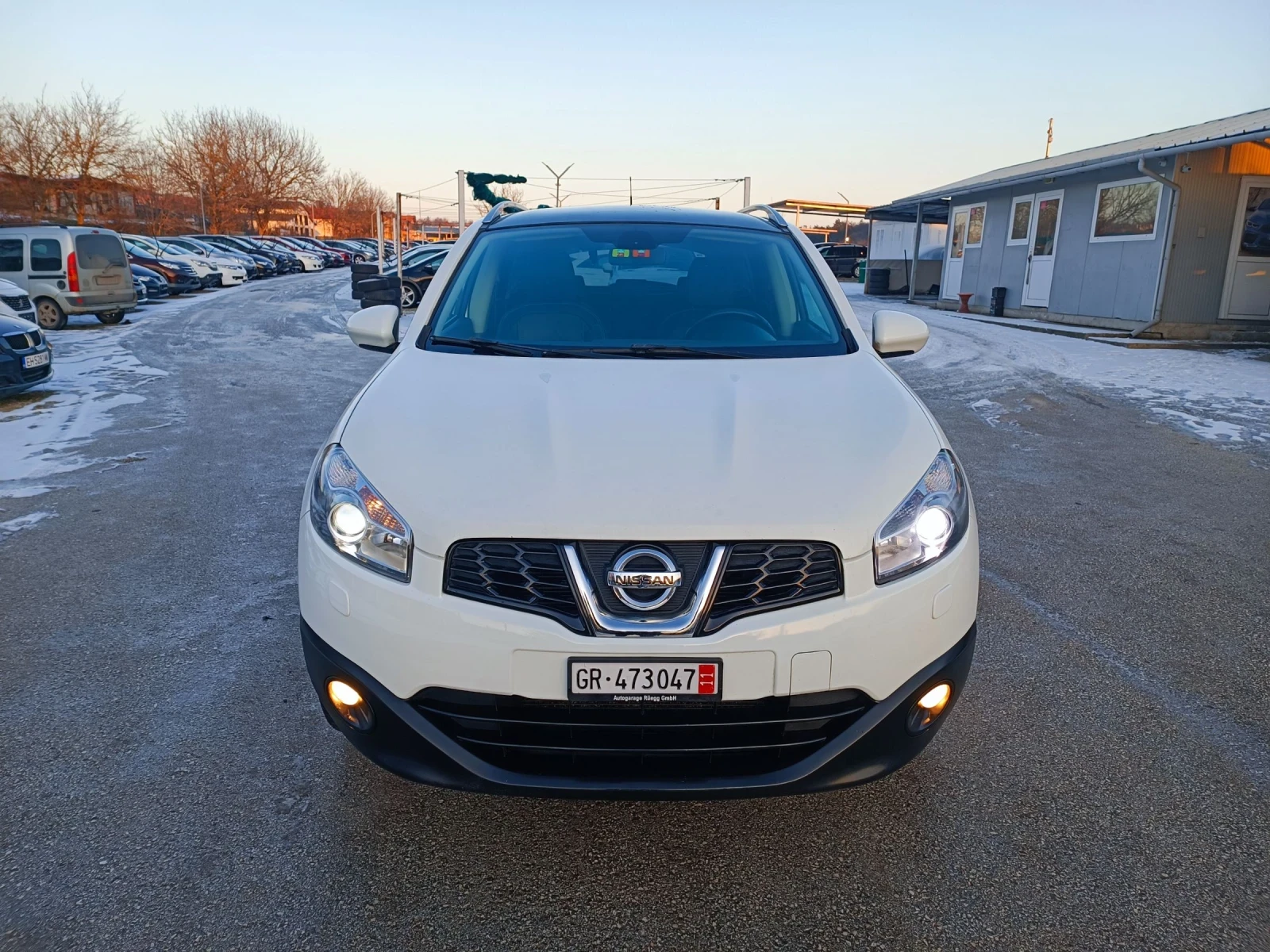 Nissan Qashqai 2.0i-141кс-ШВЕЙЦАРИЯ-РЪЧКА-6ск-FACELIFT-KEYLESS, снимка 1
