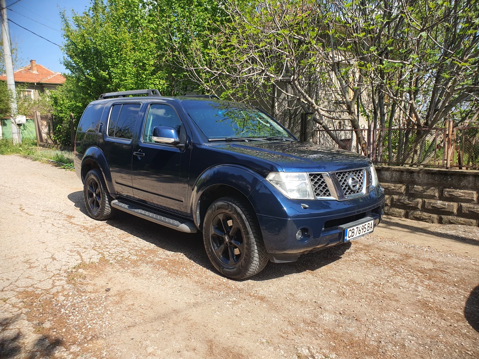 Nissan Pathfinder  - изображение 2