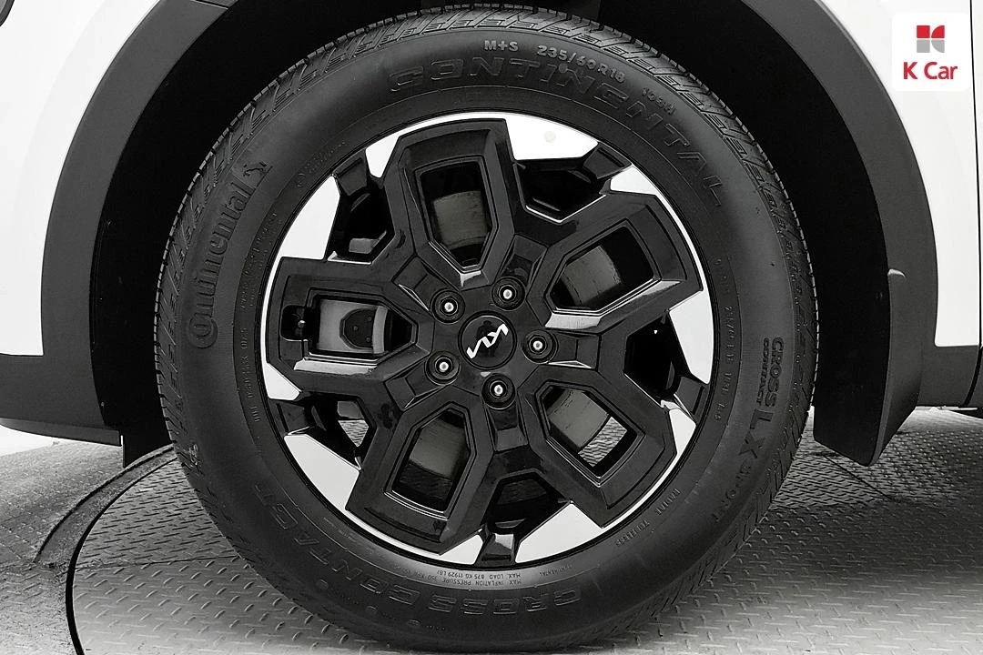 Kia Sorento 2.2 2WD PRESTIGE | 360 КАМЕРА| ОБДУХВАНЕ| ПАНОРАМА, снимка 5 - Автомобили и джипове - 54161137