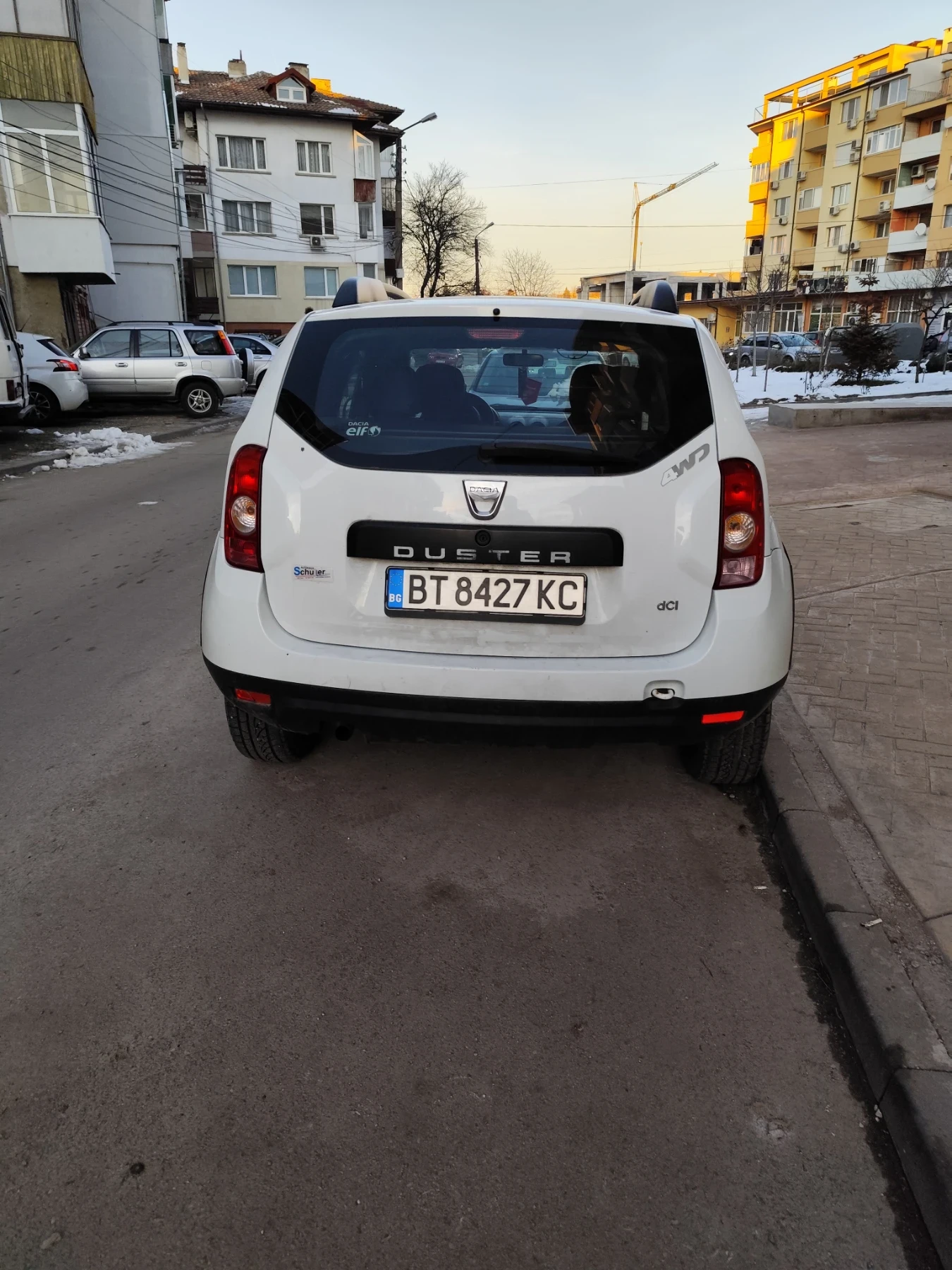 Dacia Duster, снимка 4 - Автомобили и джипове - 54293992