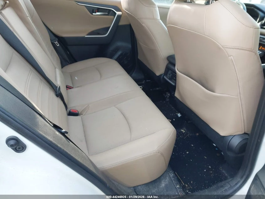 Toyota Rav4 2.5l Limited, снимка 8 - Автомобили и джипове - 54307554