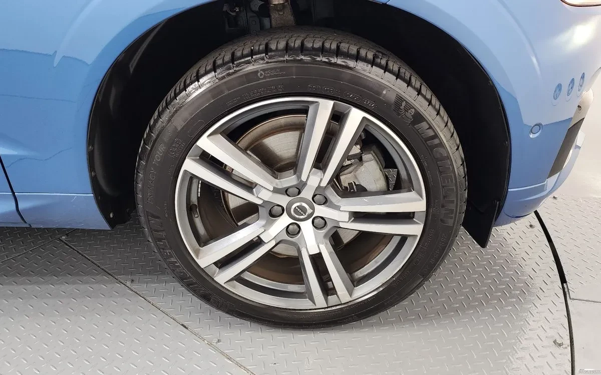 Volvo XC60, снимка 4 - Автомобили и джипове - 54855348