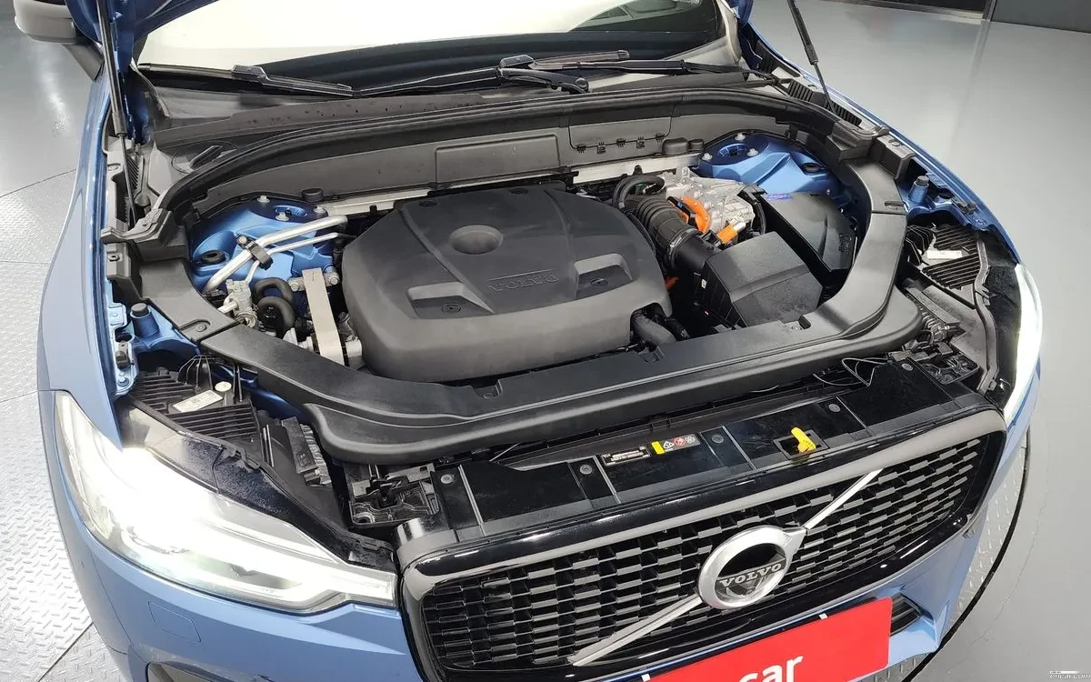 Volvo XC60, снимка 5 - Автомобили и джипове - 54855348