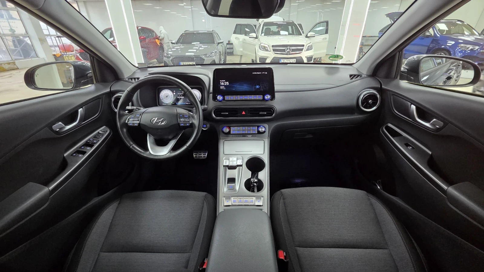 Hyundai Kona SOH100%/ГАРАНЦИОННА/СРЕВИЗНА КНИЖКА, снимка 11 - Автомобили и джипове - 54974177