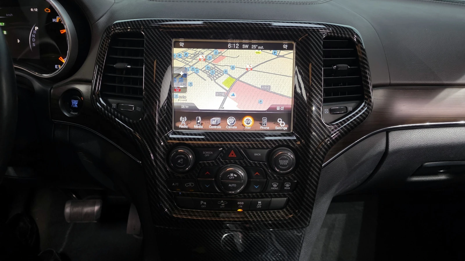 Jeep Cherokee 3.0* BLIND SPOT* ЕЛ. БАГАЖНИК* ЛЮК* КРАЙНА ЦЕНА, снимка 14 - Автомобили и джипове - 55594828