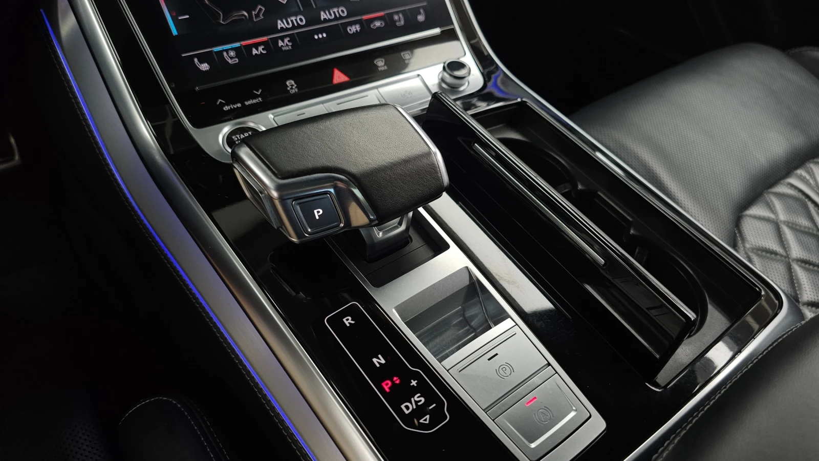 Audi Q8 55 TFSI Quattro Premium | 360 | Soft close| Масаж, снимка 9 - Автомобили и джипове - 55624030