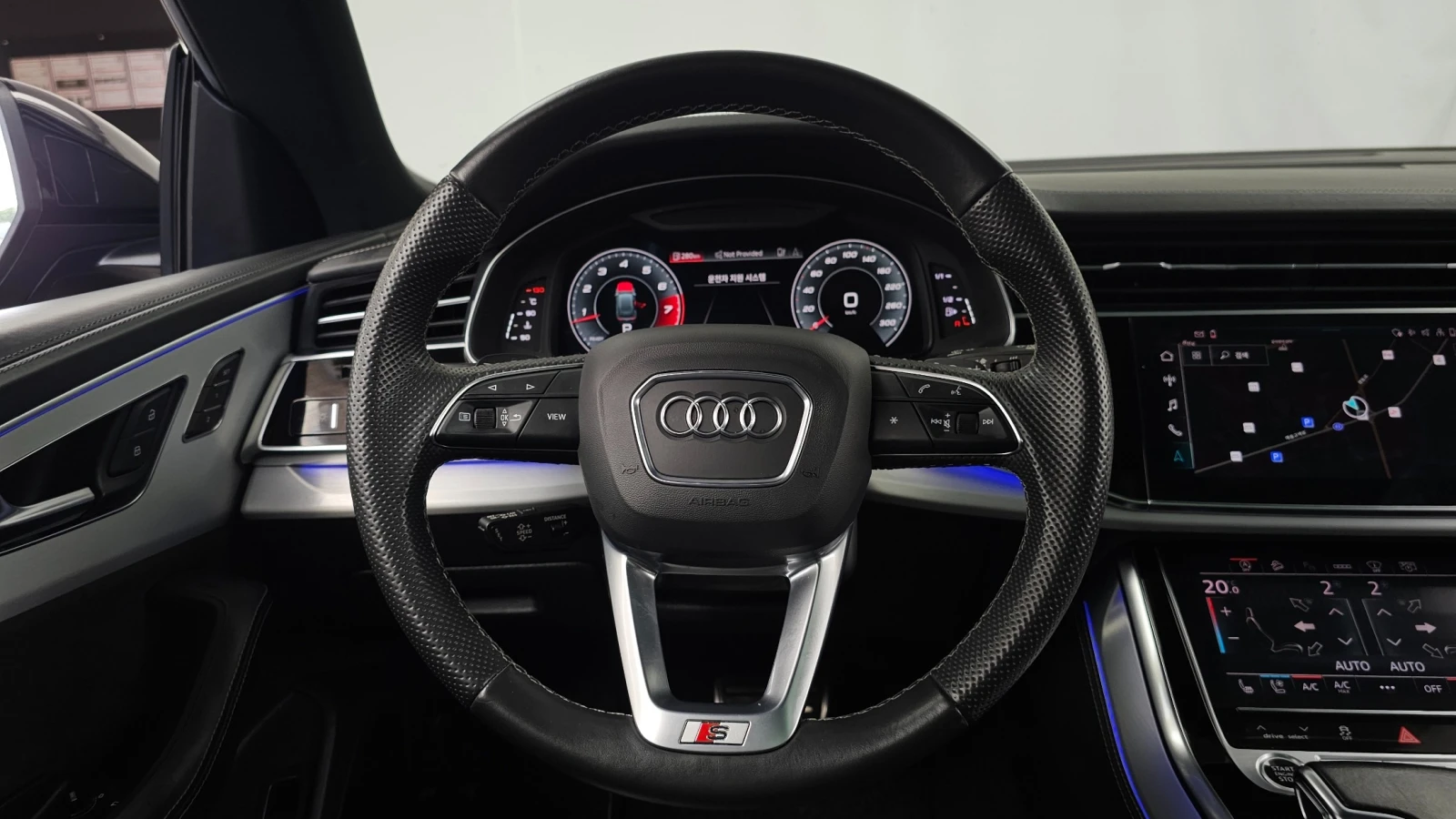 Audi Q8 55 TFSI Quattro Premium | 360 | Soft close| Масаж, снимка 13 - Автомобили и джипове - 55624030