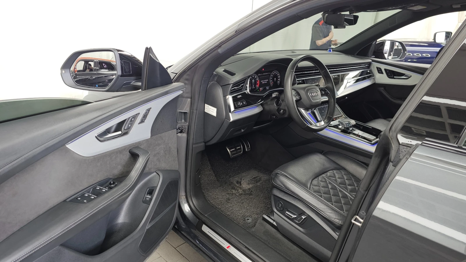 Audi Q8 55 TFSI Quattro Premium | 360 | Soft close| Масаж, снимка 10 - Автомобили и джипове - 55624030