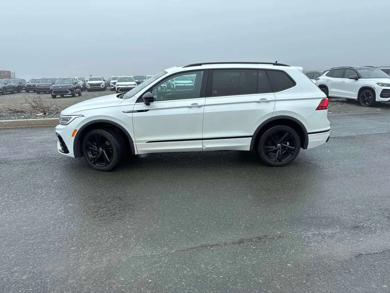VW Tiguan * Comfortline R Line Black Edition * CARFAX * ���  | Mobile.bg � ����������� 2