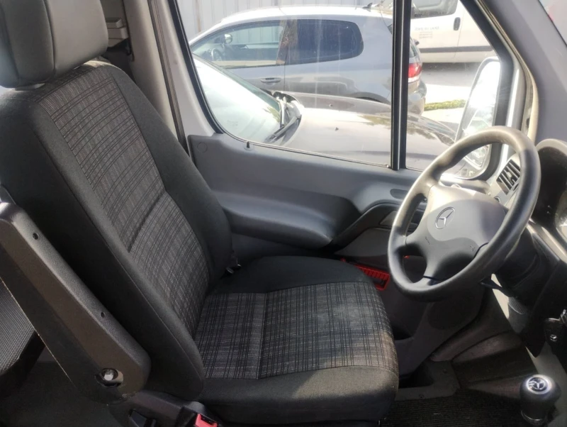 Mercedes-Benz Sprinter Автомат, 2200куб, 8+ 1местен, дизел, снимка 9 - Бусове и автобуси - 52135571