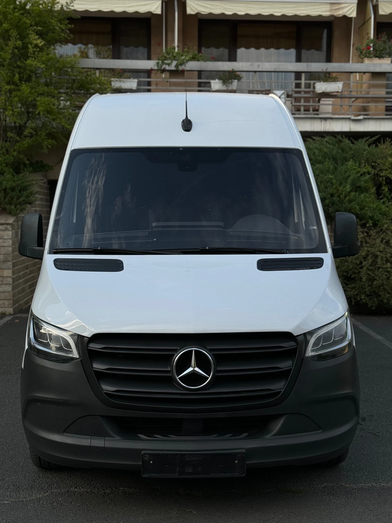 Mercedes-Benz Sprinter 319 3.0 MAXI - изображение 2