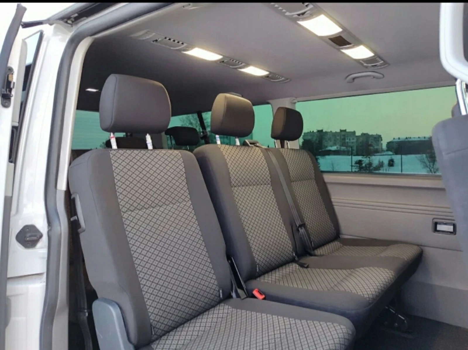VW Caravelle 2.0TDI 150HP   - изображение 6