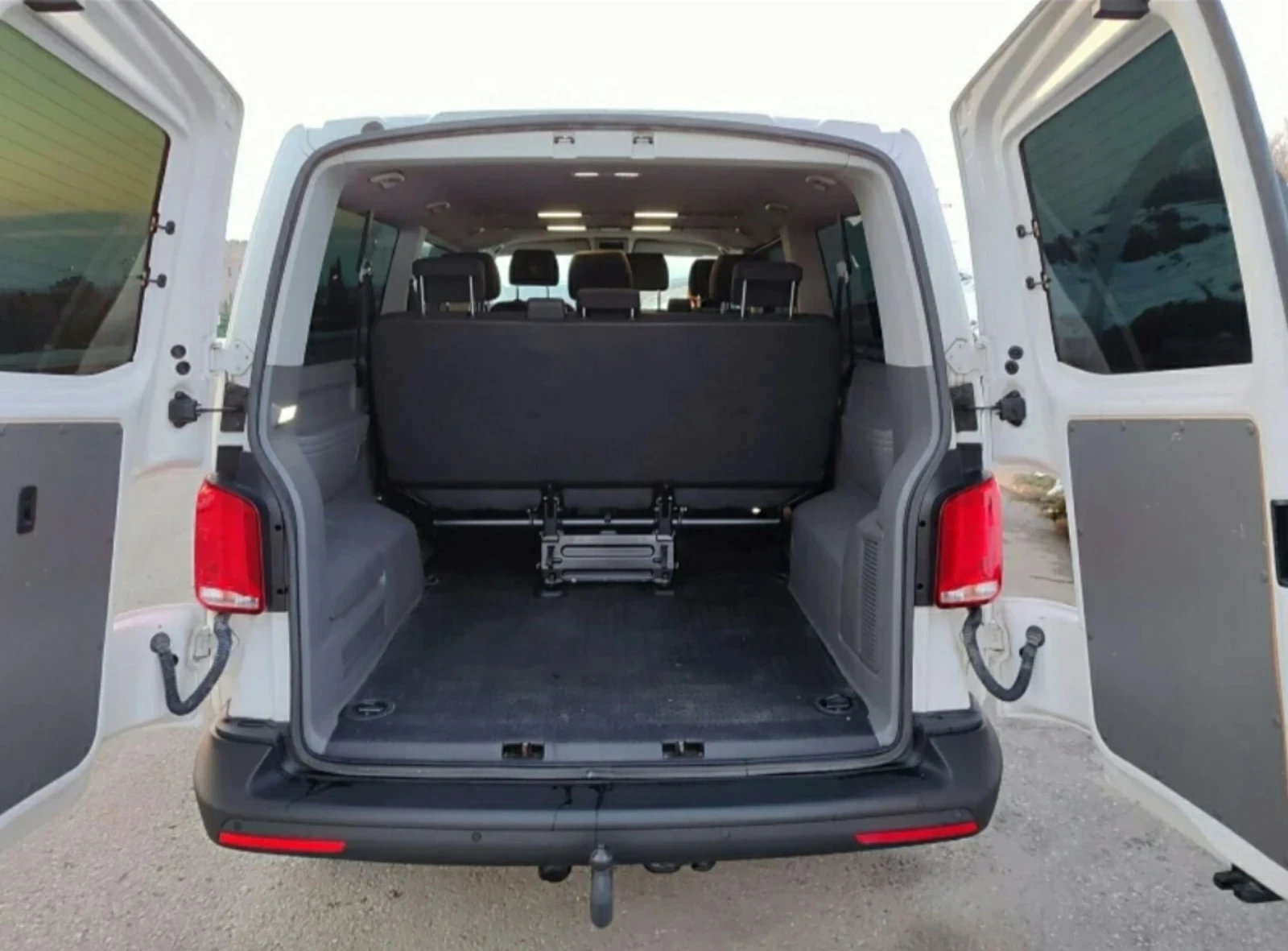 VW Caravelle 2.0TDI 150HP   - изображение 10