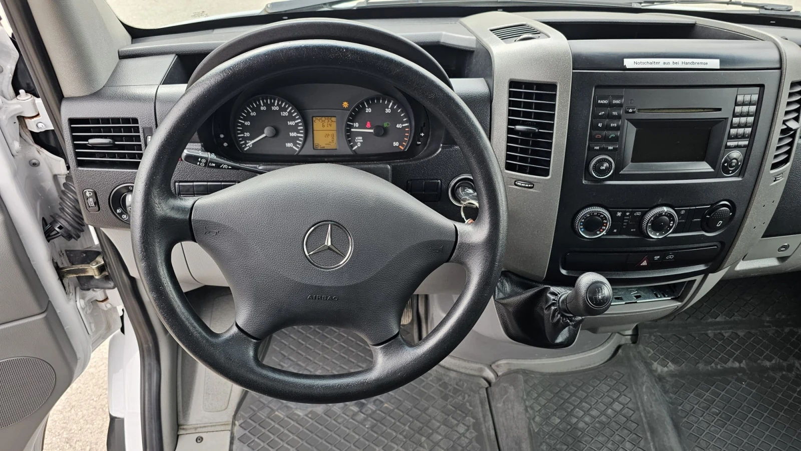 Mercedes-Benz Sprinter 519 3.0CDi 6SP CH-B КАТ.-ТРИСТРАНЕН-ТОП СЪСТ.-ЛИЗИНГ, снимка 9 - Бусове и автобуси - 53902535