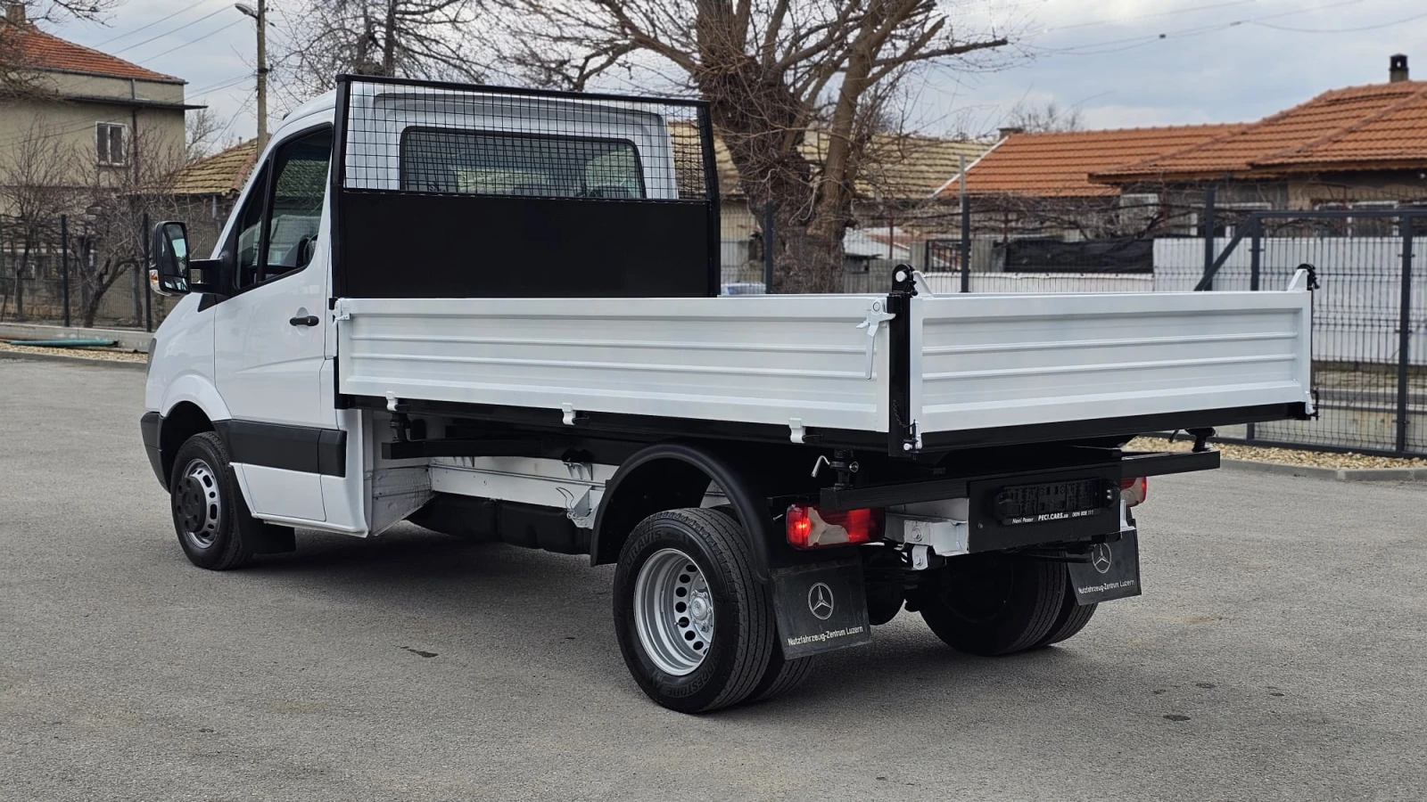 Mercedes-Benz Sprinter 519 3.0CDi 6SP CH-B КАТ.-ТРИСТРАНЕН-ТОП СЪСТ.-ЛИЗИНГ, снимка 4 - Бусове и автобуси - 53902535