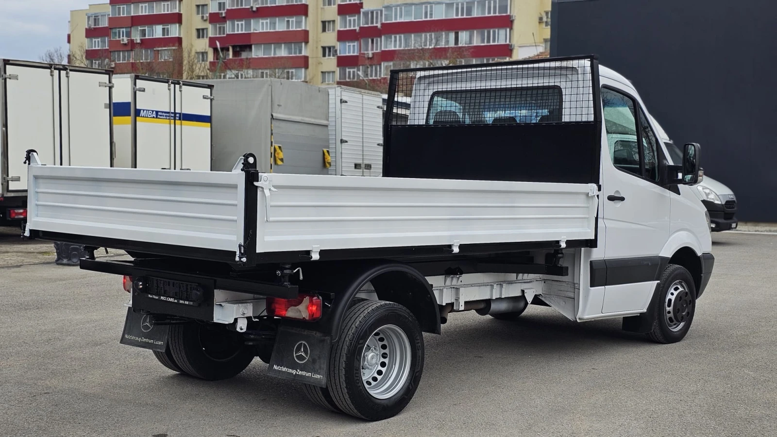 Mercedes-Benz Sprinter 519 3.0CDi 6SP CH-B КАТ.-ТРИСТРАНЕН-ТОП СЪСТ.-ЛИЗИНГ, снимка 6 - Бусове и автобуси - 53902535