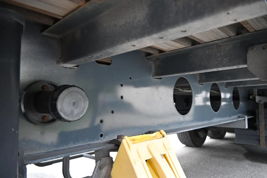 Полуремарке Други 3/E Падащ борд Cargolift , снимка 15 - Ремаркета - 52501926