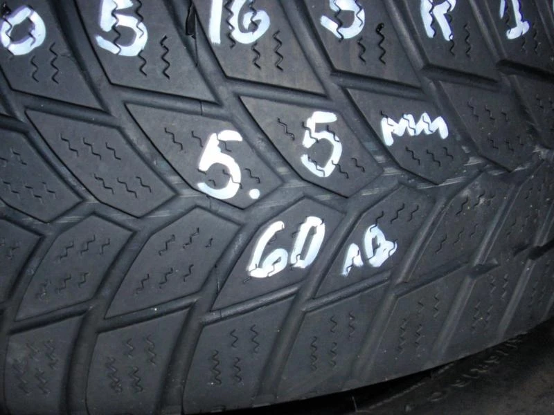 Гуми Всесезонни 205/65R16, снимка 3 - Гуми и джанти - 9094178