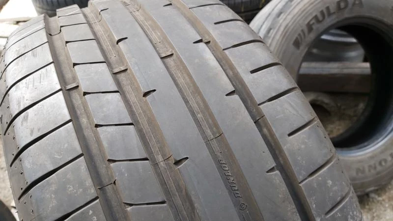 Гуми Летни 245/40R17, снимка 2 - Гуми и джанти - 28767749