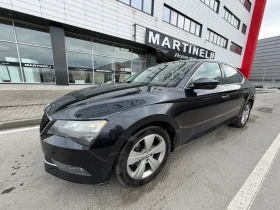 Skoda Superb 2.0D* Ръчка* 2019г, снимка 2