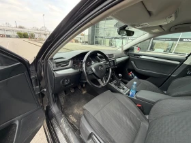 Skoda Superb 2.0D* Ръчка* 2019г, снимка 8