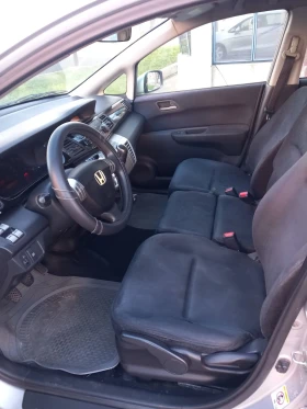 Honda Fr-v, снимка 11
