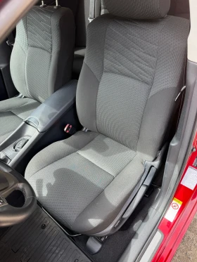 Toyota Avensis 2.2 D4D D-CAT, снимка 12