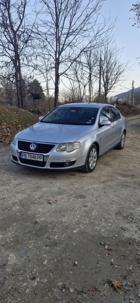 VW Passat 2.0 дизел 140к.с. климатроник, Под.седалки., снимка 2