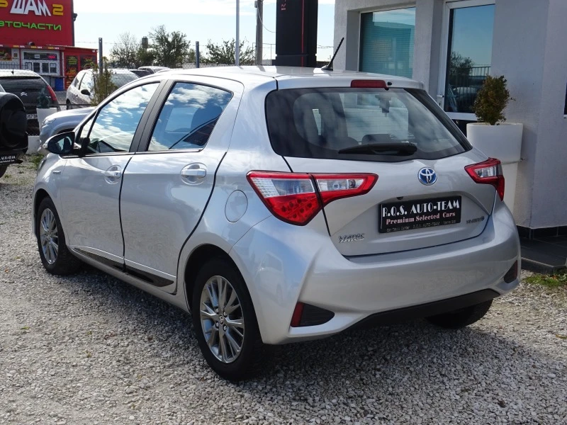 Toyota Yaris 1.5 Full Hybrid (HEV) E-CVT 5вр. Style, снимка 3 - Автомобили и джипове - 43077012