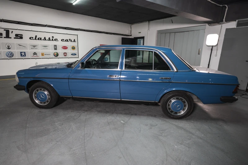 Mercedes-Benz 300 W123, снимка 3 - Автомобили и джипове - 48239520