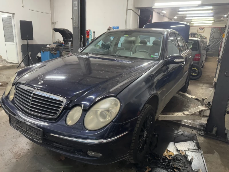 Mercedes-Benz E 320, снимка 2 - Автомобили и джипове - 48869068