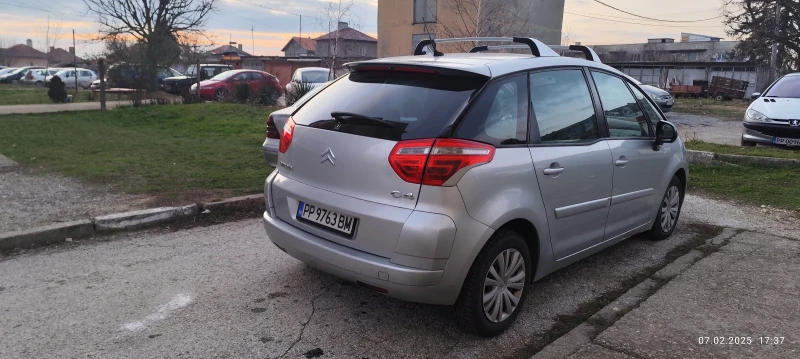 Citroen C4 Picasso, снимка 3 - Автомобили и джипове - 49016199