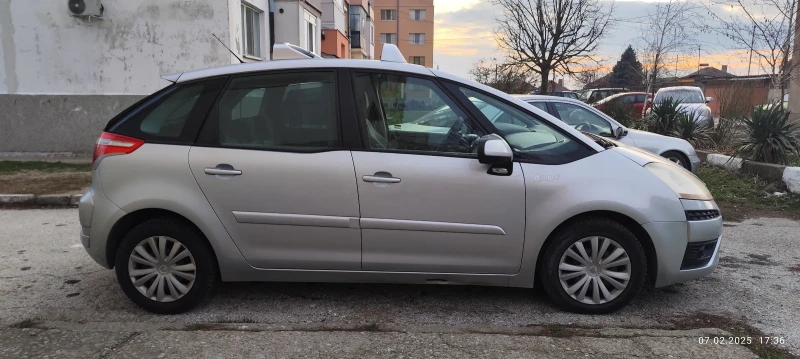 Citroen C4 Picasso, снимка 2 - Автомобили и джипове - 49016199