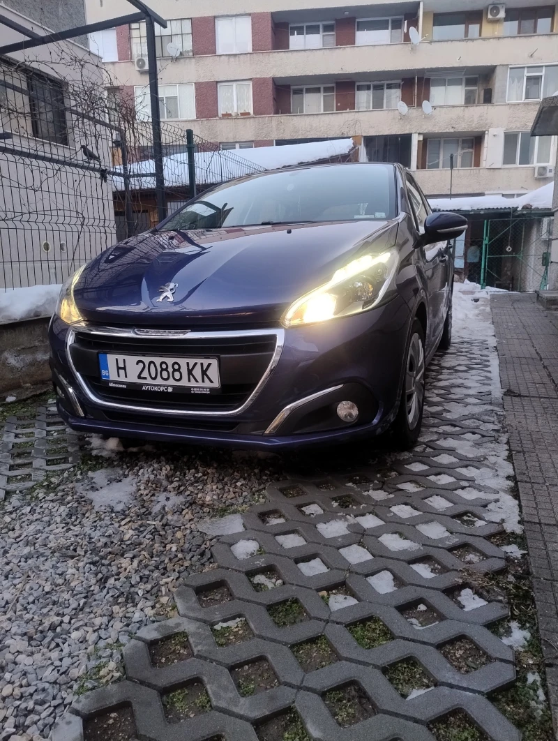 Peugeot 208, снимка 4 - Автомобили и джипове - 49292160