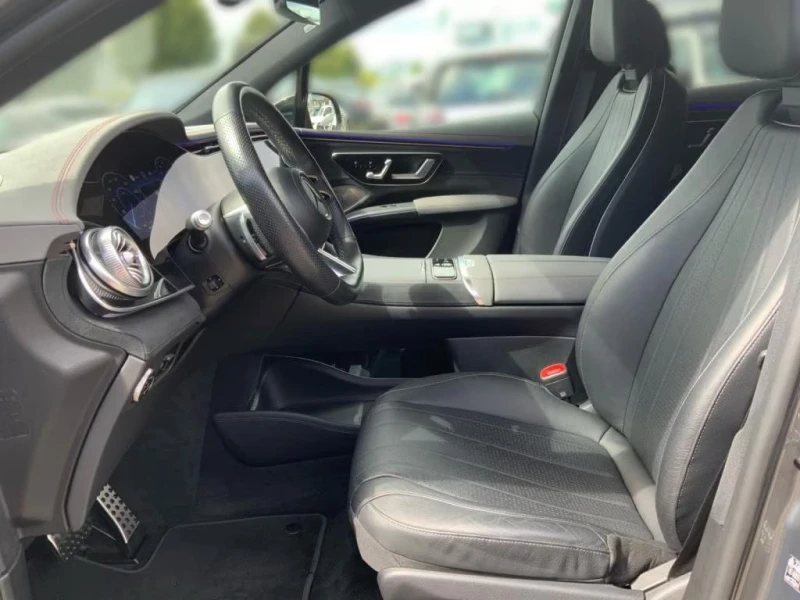 Mercedes-Benz EQS 580/544HP/AMG/4M/7SEATS/NIGHT/PANO/DISTR/WIDE/722v, снимка 14 - Автомобили и джипове - 51820061