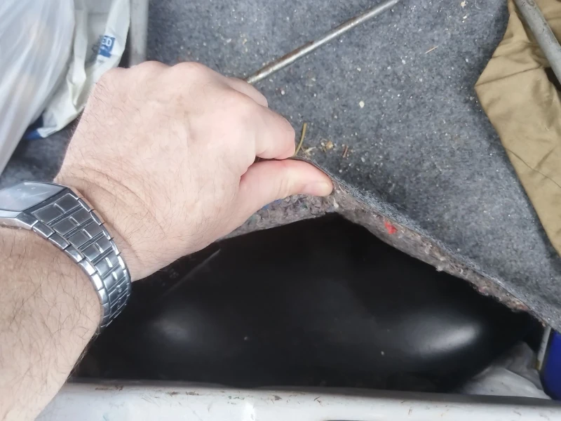 Toyota Yaris 1.0i Газ-бензин, снимка 11 - Автомобили и джипове - 52343053